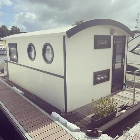 Houseboats Rhederlaagse Meren