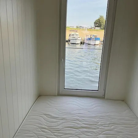 Houseboats Rhederlaagse Meren פארק נופש Lathum