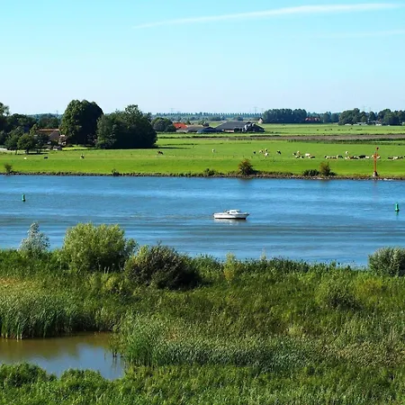 Houseboats Rhederlaagse Meren פארק נופש *