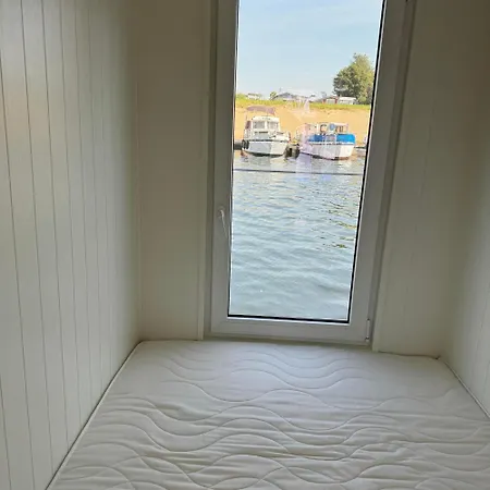 Houseboats Rhederlaagse Meren פארק נופש Lathum