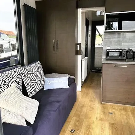 פארק נופש Houseboats Rhederlaagse Meren Lathum